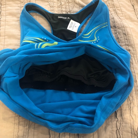Danskin Workout Top with Built in Bra - Picture 4 of 4